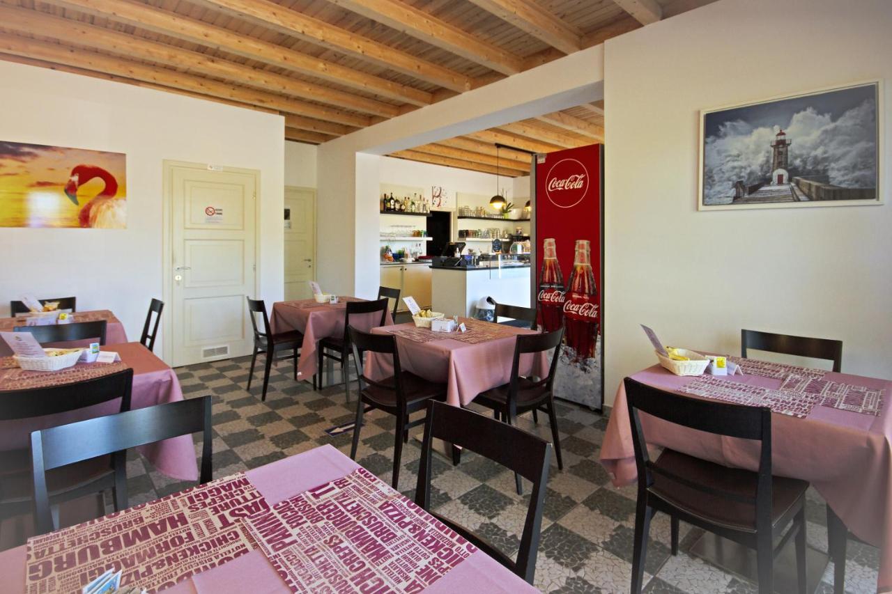 コマッキオ Il Sole Nel Mare - Lido Di Volano Bed & Breakfast エクステリア 写真