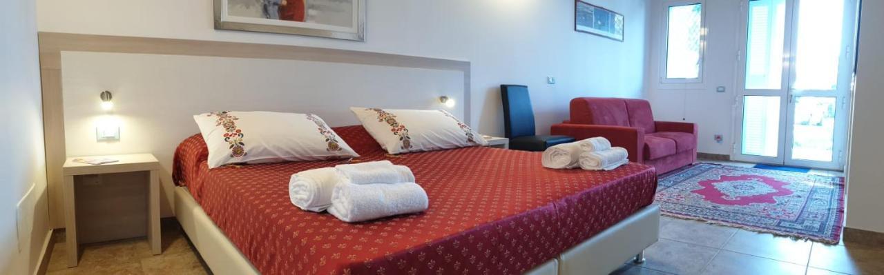 コマッキオ Il Sole Nel Mare - Lido Di Volano Bed & Breakfast エクステリア 写真